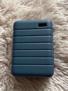Away Mini hard shell toiletry case in Coastal